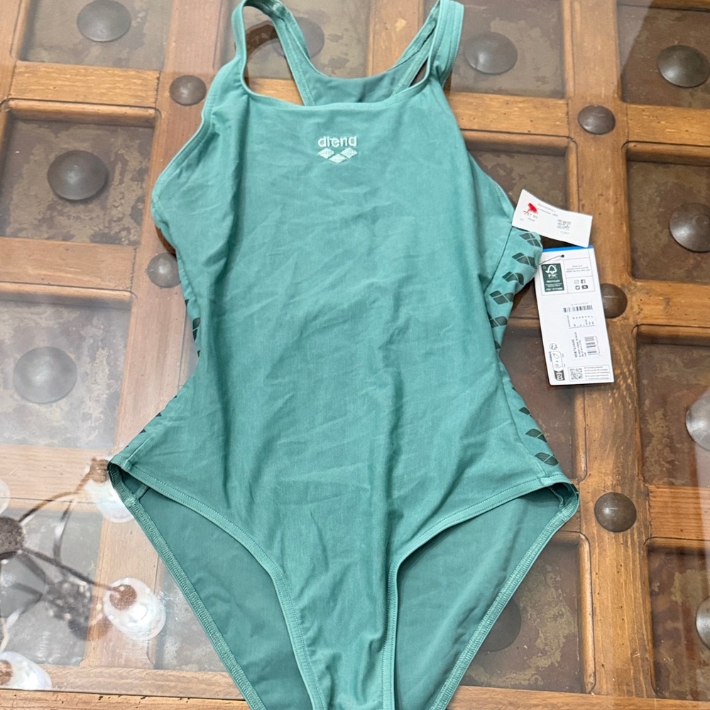 Arena Sage Green Racer Back One-Piece Swimsuit - 32 Small - Picture 2 of 12